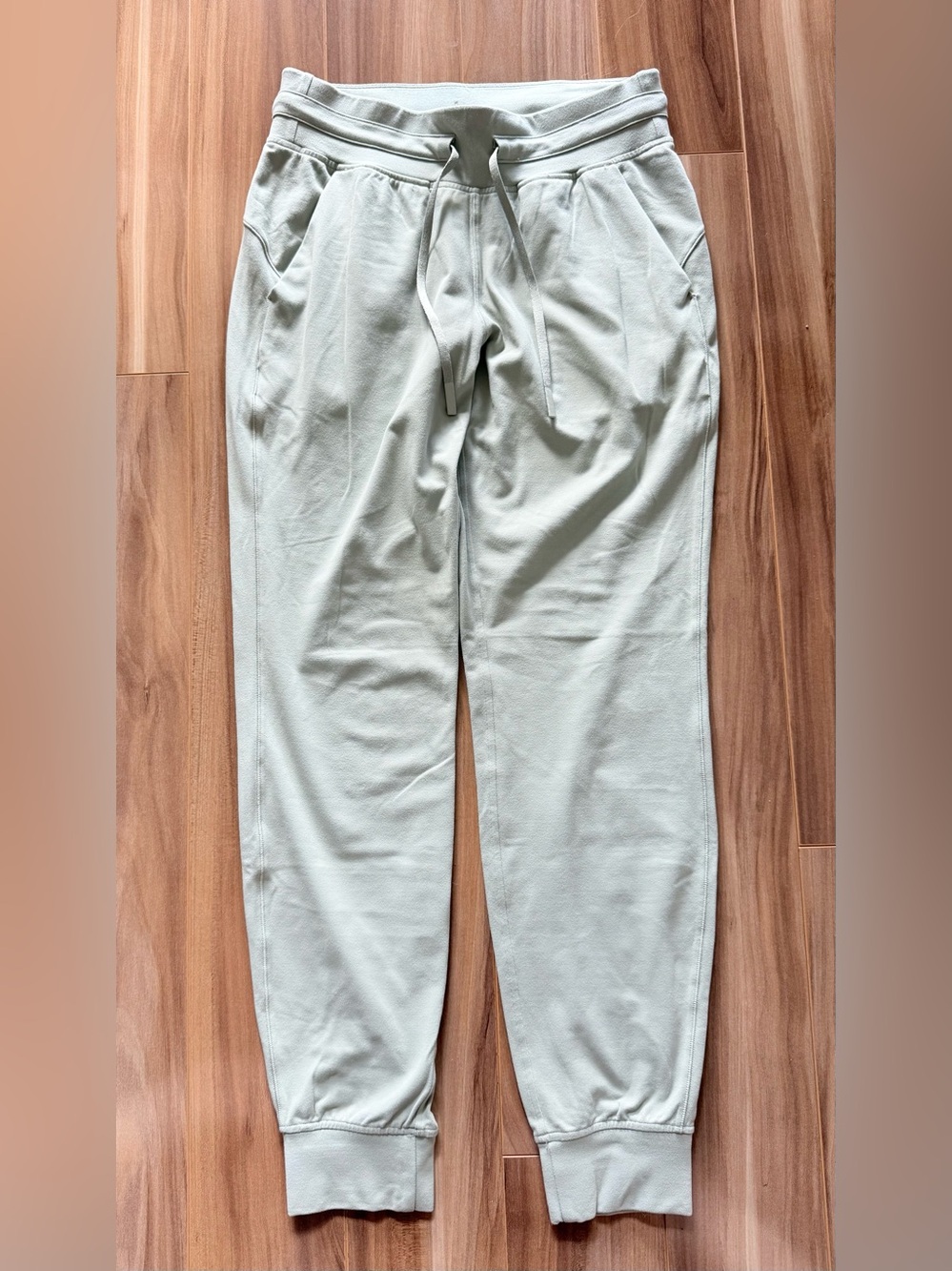 Lululemon Ready to Rulu Jogger - size 6
